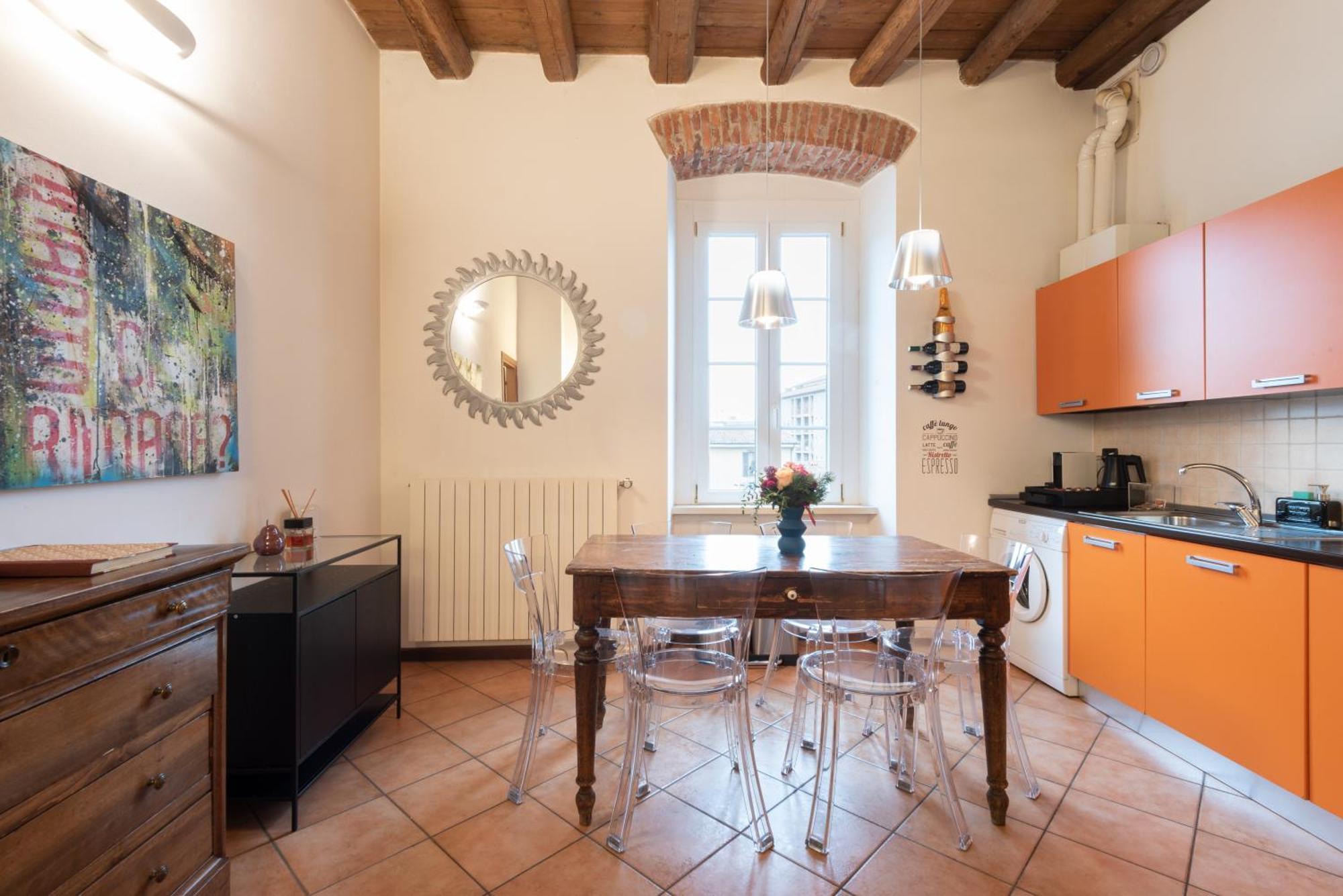 Rego - Boutique With Some Off-site In A Charming Historic District Close To Upper Town *