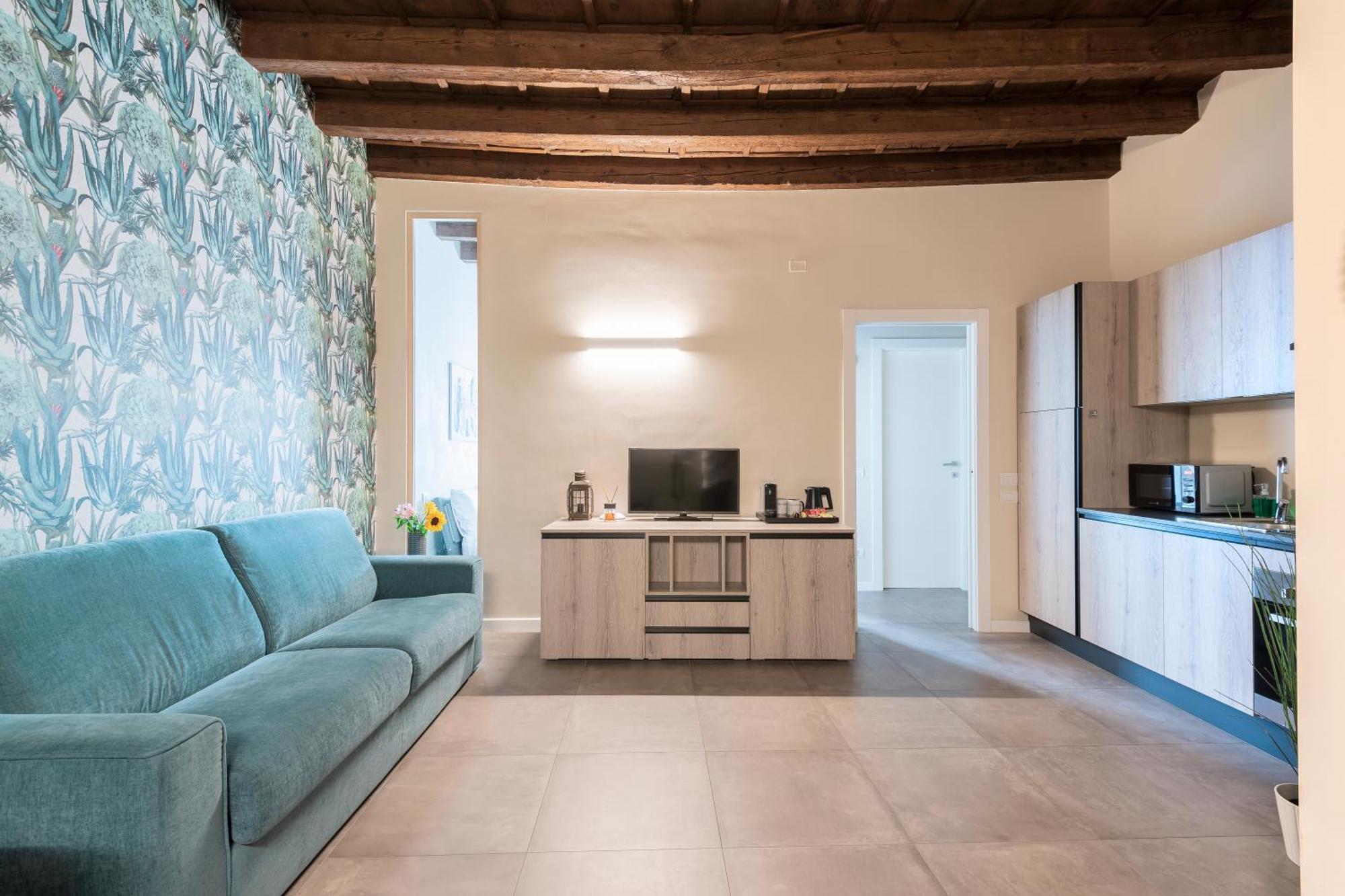 Apartment Rego - Boutique With Some Off-site In A Charming Historic District Close To Upper Town Bergamo
