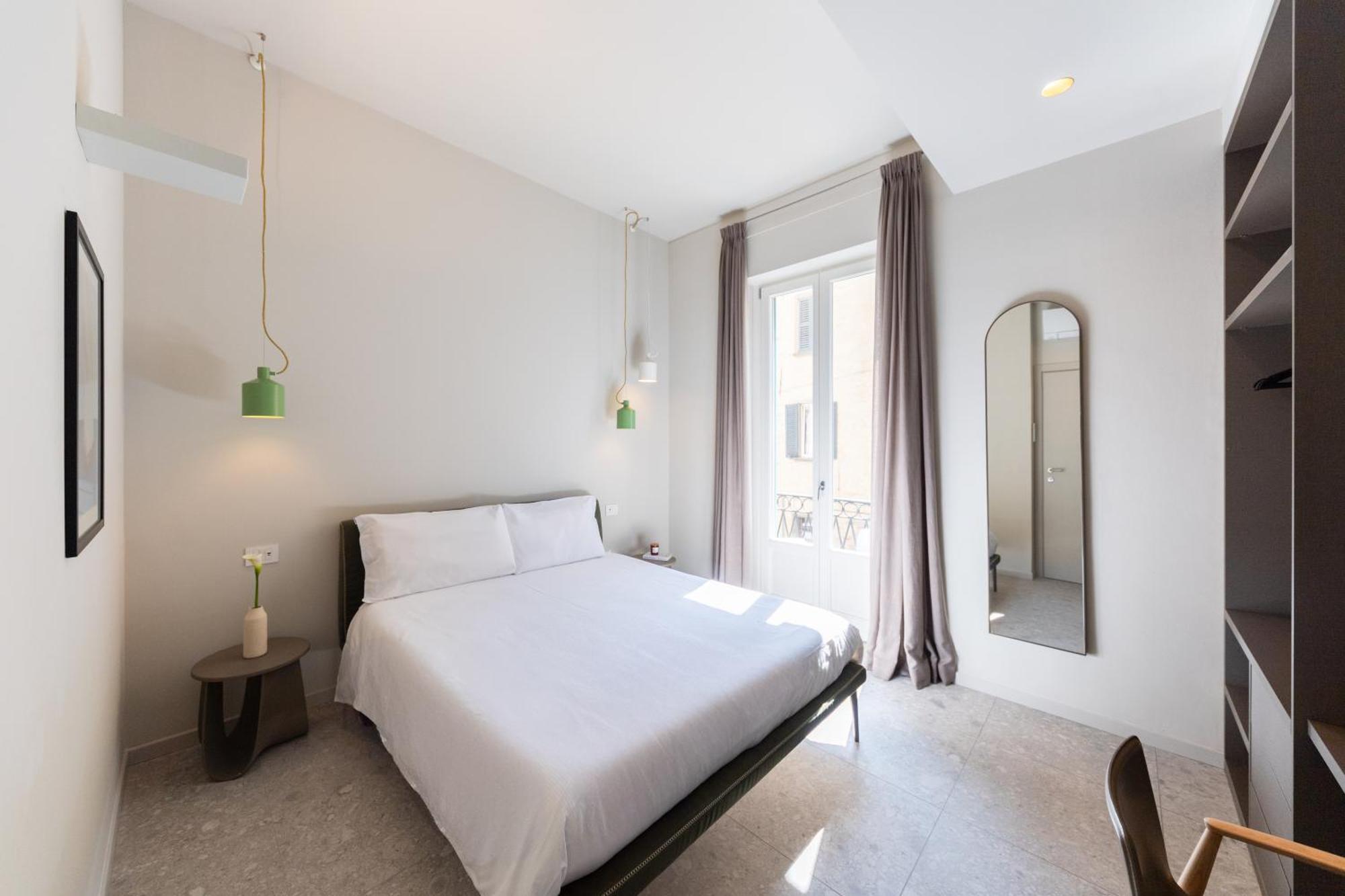 Rego - Boutique With Some Off-site In A Charming Historic District Close To Upper Town *