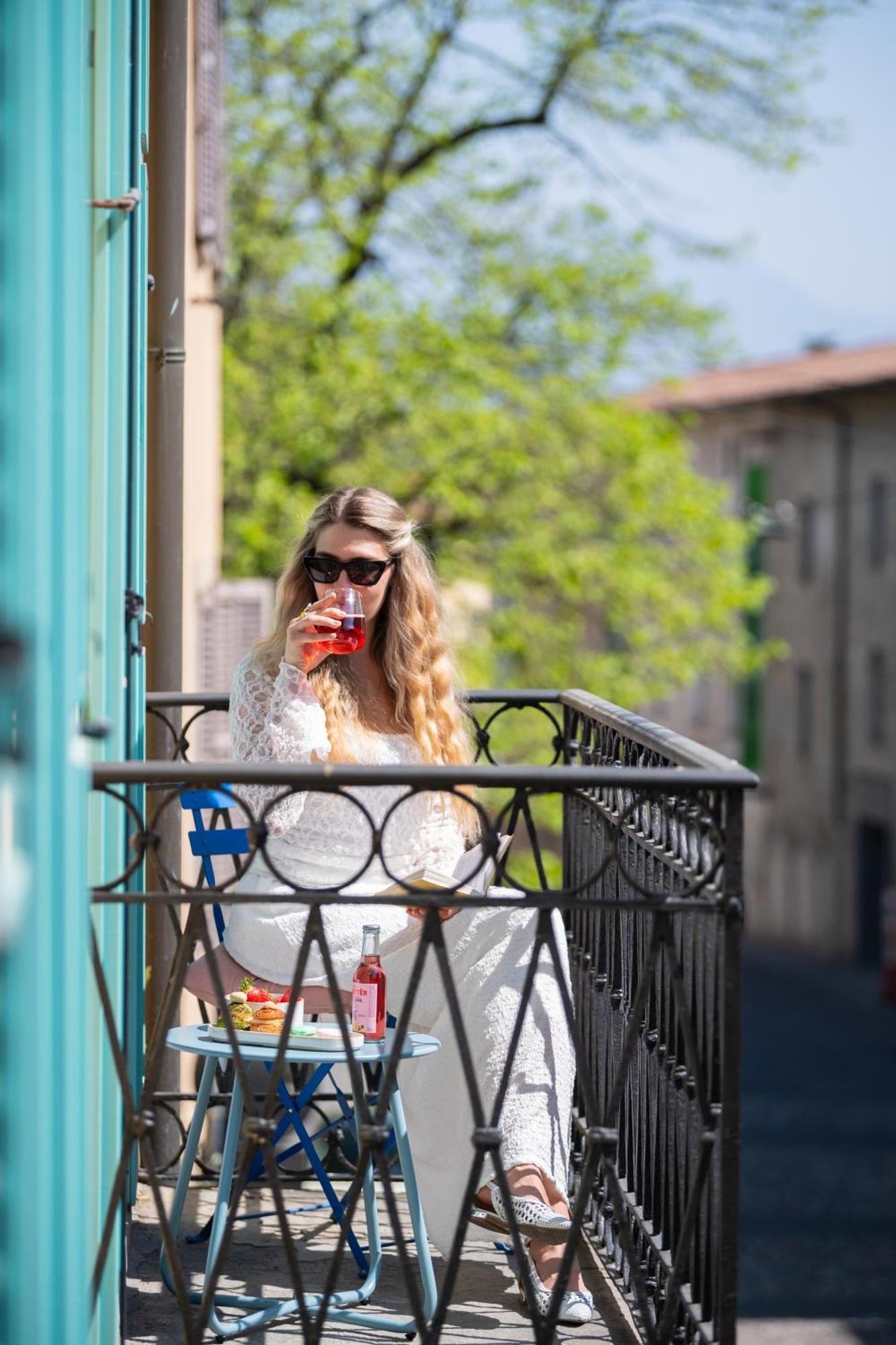 Apartment Rego - Boutique With Some Off-site In A Charming Historic District Close To Upper Town
